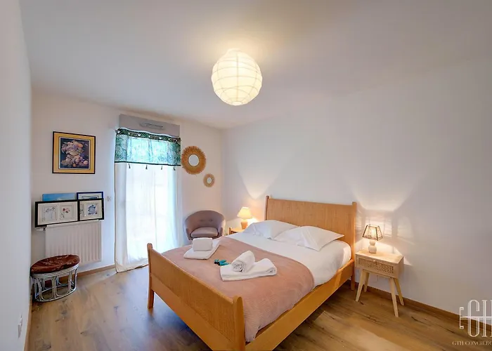 Le Camelia Proche Aeroport * Tours