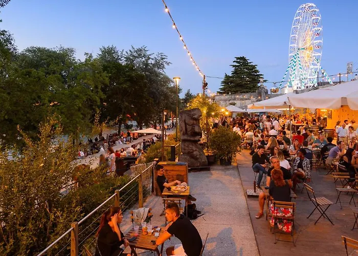 Le Camelia Proche Aeroport Апартаменты *